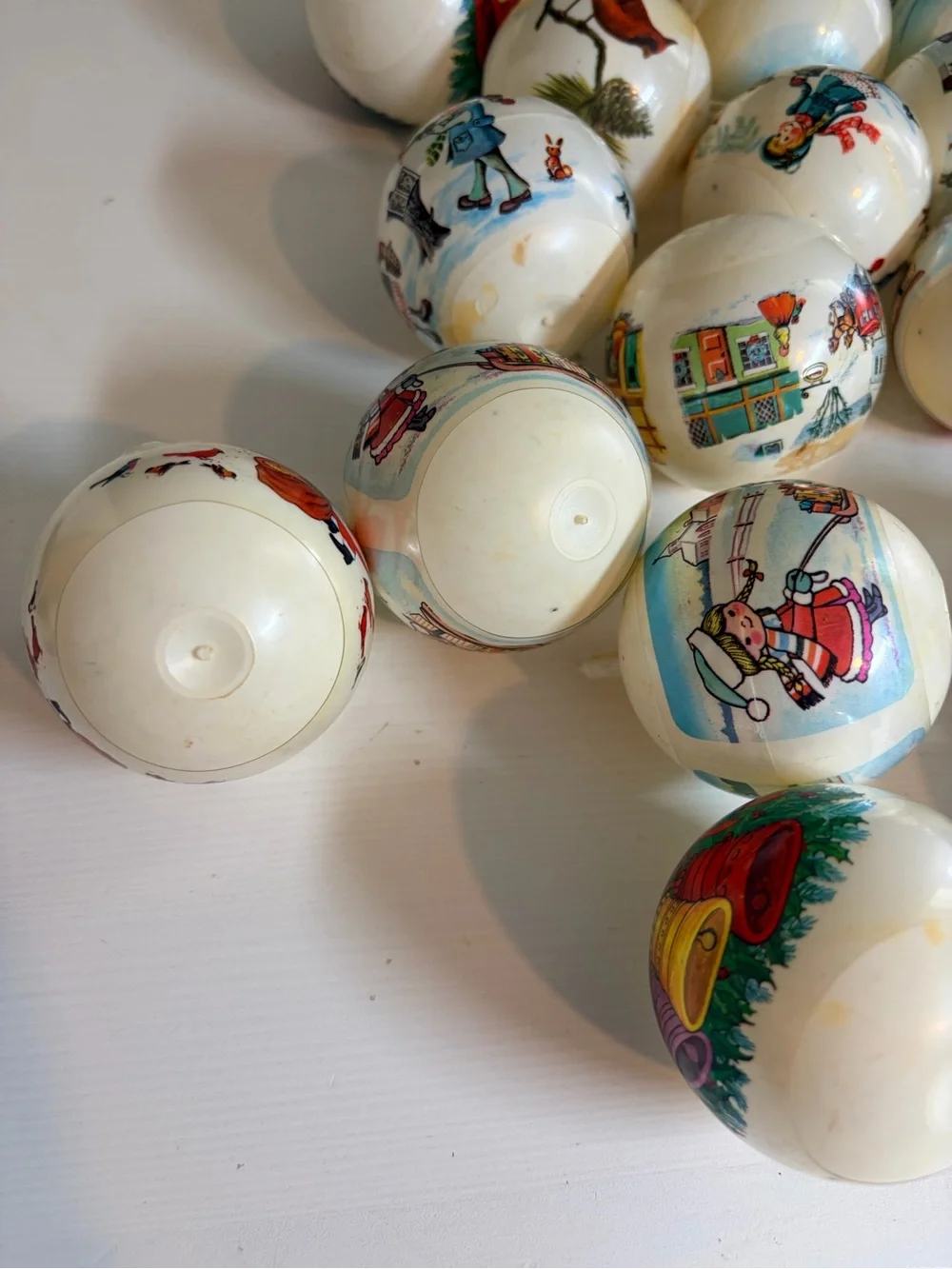 Lot Of 35 Wrapped Plastic Vintage Christmas Ornaments Victorian Scene Bells Mice